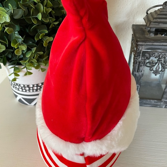 Squishmallows 12" GIANNI the Candy Cane Gnome RARE Plush Christmas Santa - Picture 5 of 7